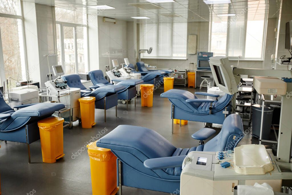 Donatore di sangue in un centro trasfusionale